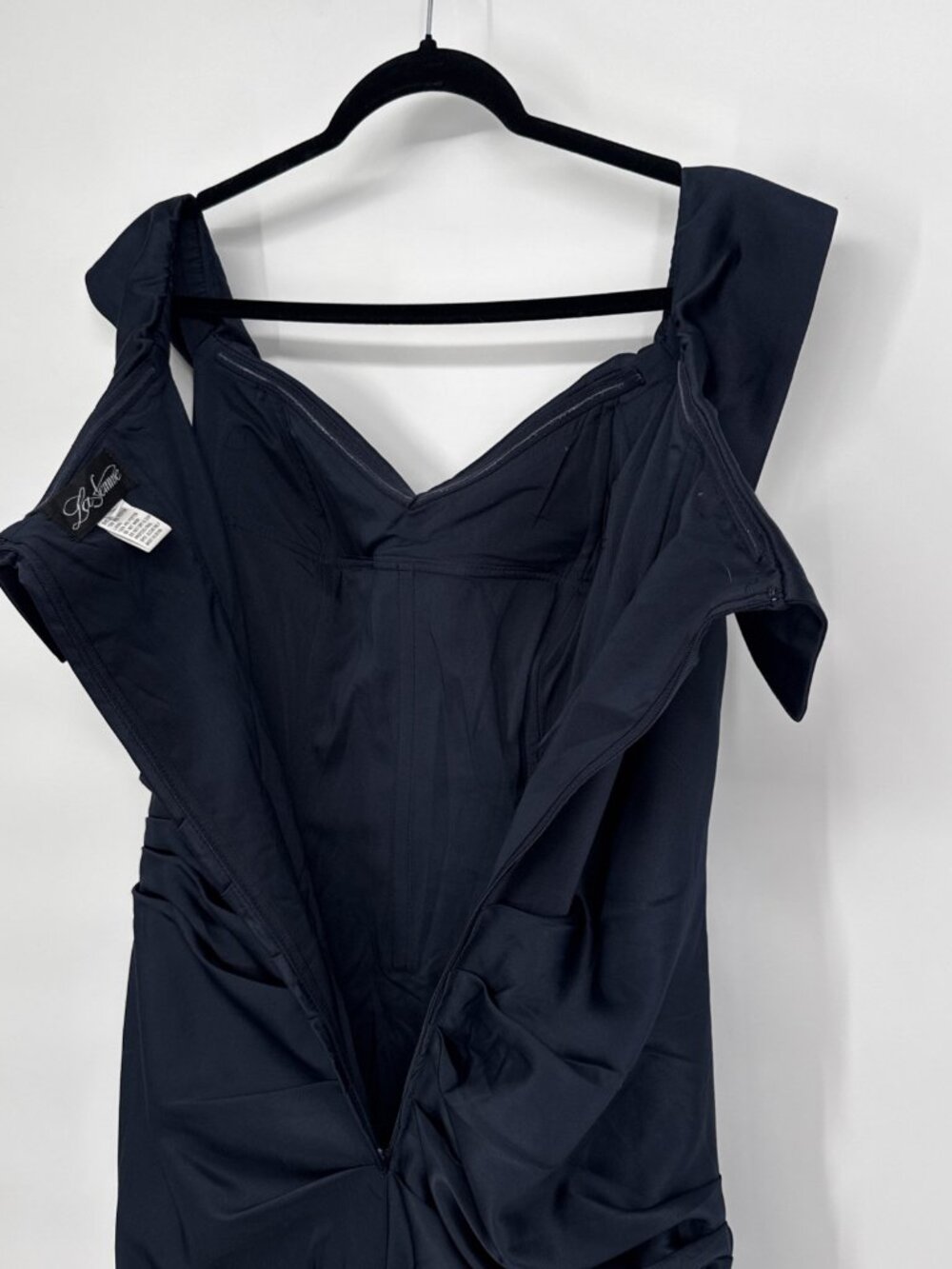 LA FEMME Size 8 Navy Blue Off the Shoulder Ruched Satin Trumpet Gown Dress - Picture 11 of 14
